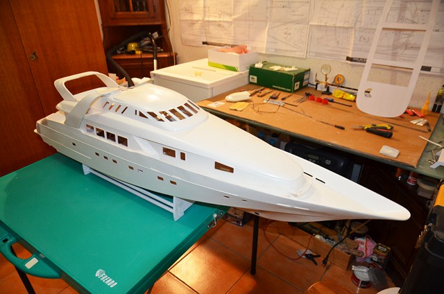 rc yacht moonraker