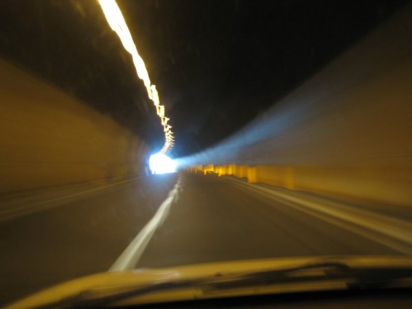tunnel10.jpg